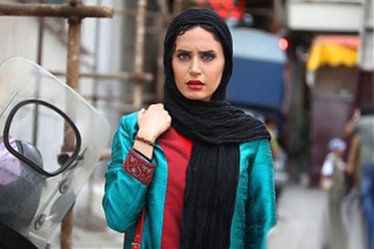 نگاهی به فیلم  رسوایی (فیلمفارسی با نقدی اجتماعی)