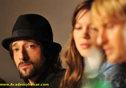 گزارش نشست مطبوعاتی فیلم «نیمه‎شبی در پاریس» ساخته وودی آلن در کن